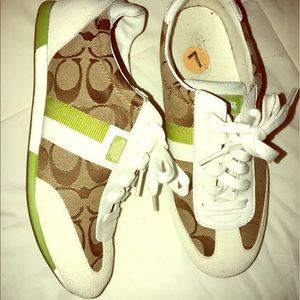 COPY - Lime green and classic signature coach sne…